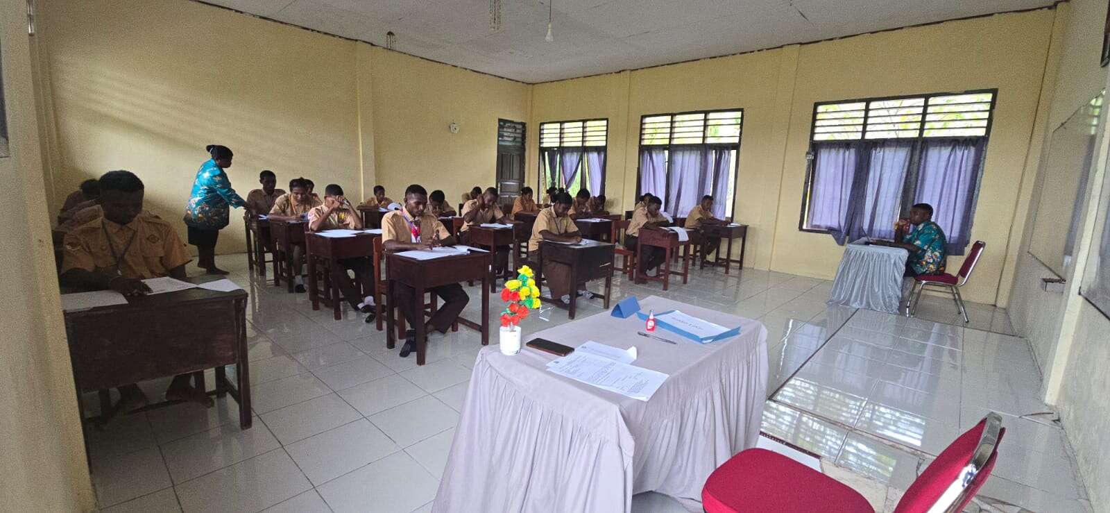 ujian sekolah hari ke 3 jumat 10 April 2026